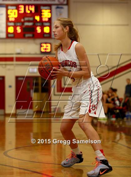Thumbnail 1 in Bella Vista vs Alumni photogallery.