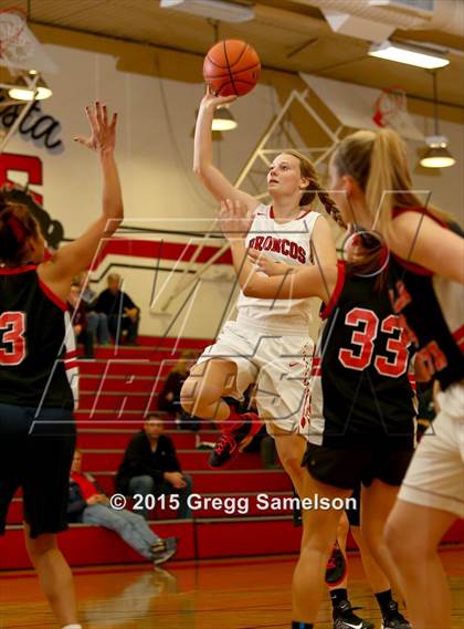 Thumbnail 3 in Bella Vista vs Alumni photogallery.