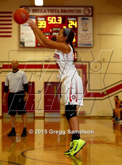 Thumbnail 3 in Bella Vista vs Alumni photogallery.