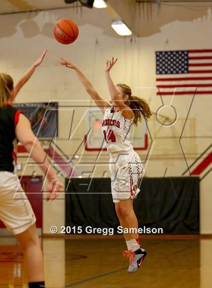 Thumbnail 2 in Bella Vista vs Alumni photogallery.