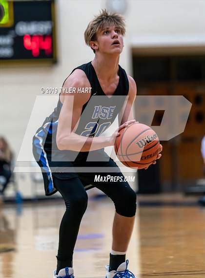 Thumbnail 2 in Hamilton Southeastern @ Avon photogallery.