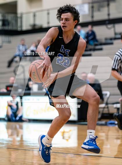 Thumbnail 2 in Hamilton Southeastern @ Avon photogallery.