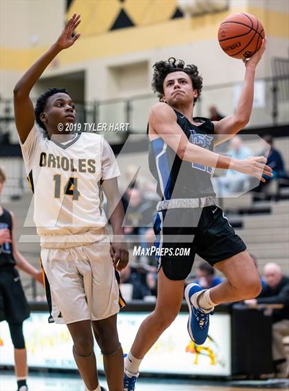 Thumbnail 2 in Hamilton Southeastern @ Avon photogallery.