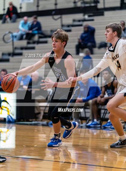 Thumbnail 1 in Hamilton Southeastern @ Avon photogallery.