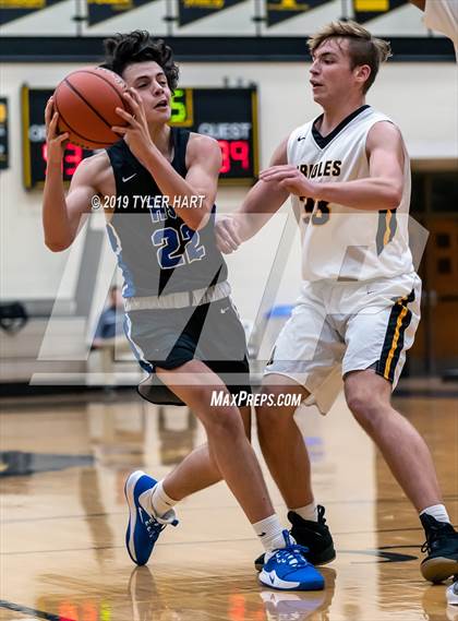 Thumbnail 2 in Hamilton Southeastern @ Avon photogallery.