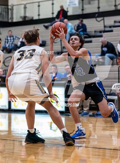 Thumbnail 3 in Hamilton Southeastern @ Avon photogallery.