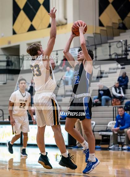 Thumbnail 1 in Hamilton Southeastern @ Avon photogallery.