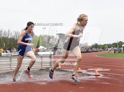 Thumbnail 1 in Section V Finals (Girls Steeplechase) photogallery.