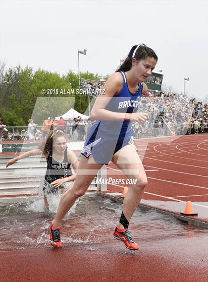 Thumbnail 3 in Section V Finals (Girls Steeplechase) photogallery.