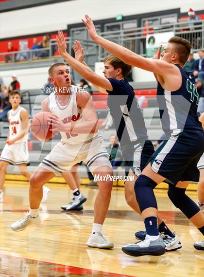 Thumbnail 2 in Bountiful vs. Copper Hills (Utah Elite 8) photogallery.