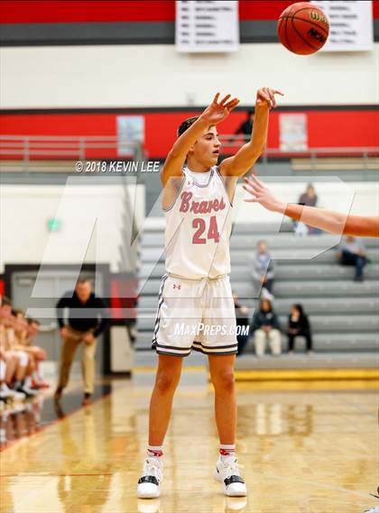 Thumbnail 2 in Bountiful vs. Copper Hills (Utah Elite 8) photogallery.