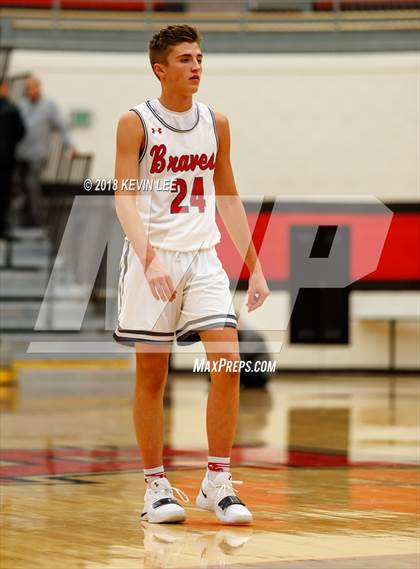 Thumbnail 2 in Bountiful vs. Copper Hills (Utah Elite 8) photogallery.