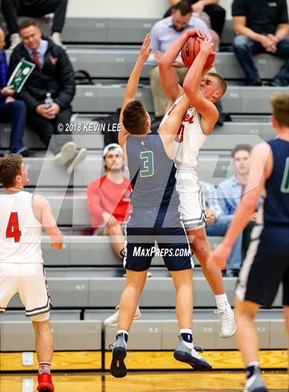 Thumbnail 1 in Bountiful vs. Copper Hills (Utah Elite 8) photogallery.