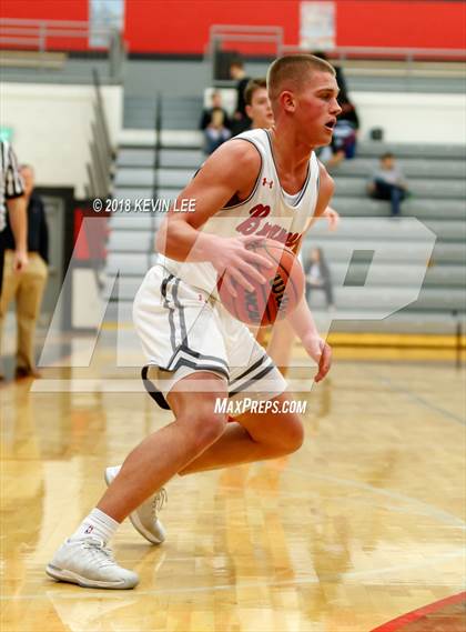 Thumbnail 3 in Bountiful vs. Copper Hills (Utah Elite 8) photogallery.
