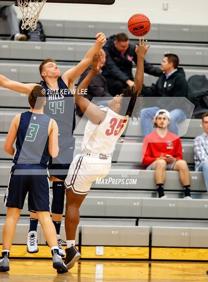 Thumbnail 1 in Bountiful vs. Copper Hills (Utah Elite 8) photogallery.