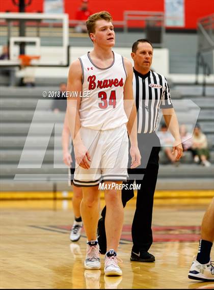 Thumbnail 3 in Bountiful vs. Copper Hills (Utah Elite 8) photogallery.
