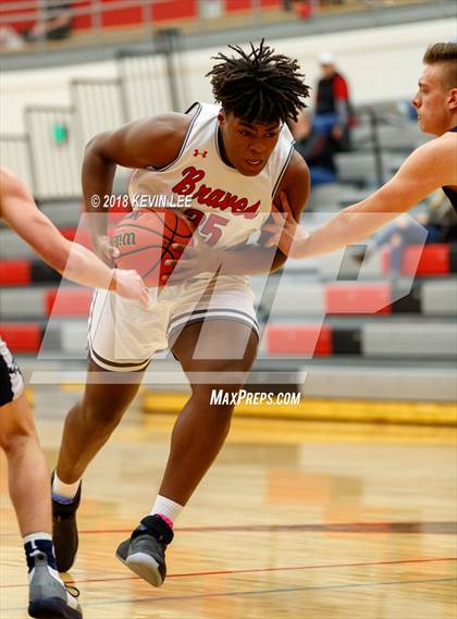 Thumbnail 2 in Bountiful vs. Copper Hills (Utah Elite 8) photogallery.