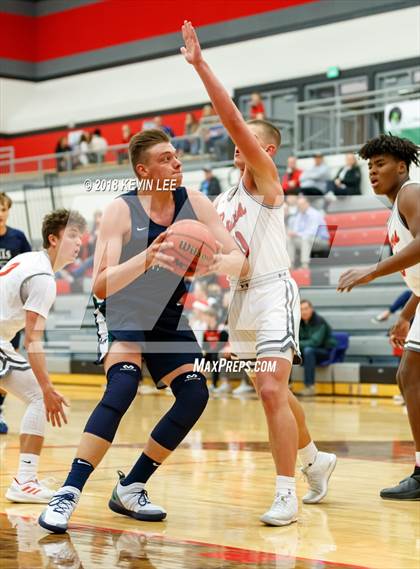 Thumbnail 2 in Bountiful vs. Copper Hills (Utah Elite 8) photogallery.