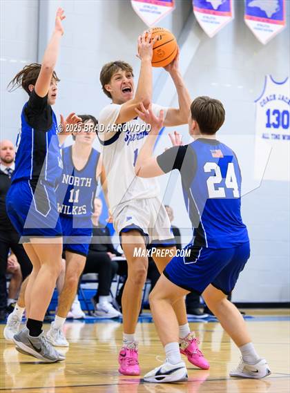 Thumbnail 2 in North Wilkes @ Community School of Davidson photogallery.