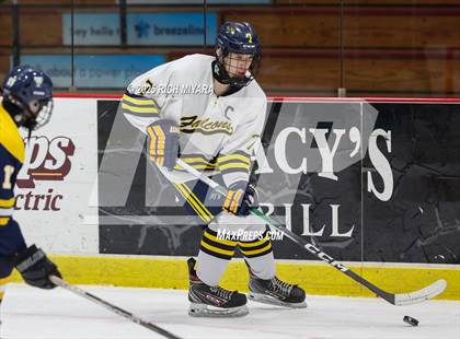 Thumbnail 3 in Nashua North - Souhegan @ Bow photogallery.