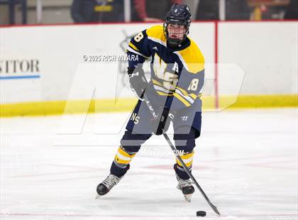 Thumbnail 3 in Nashua North - Souhegan @ Bow photogallery.