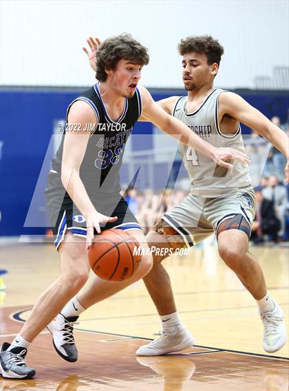 Thumbnail 3 in Decatur vs Young Men's Leadership Academy (UIL 4A Bi-District Playoff) photogallery.