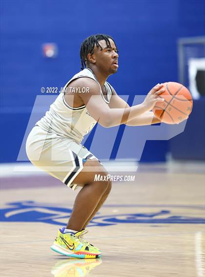 Thumbnail 2 in Decatur vs Young Men's Leadership Academy (UIL 4A Bi-District Playoff) photogallery.