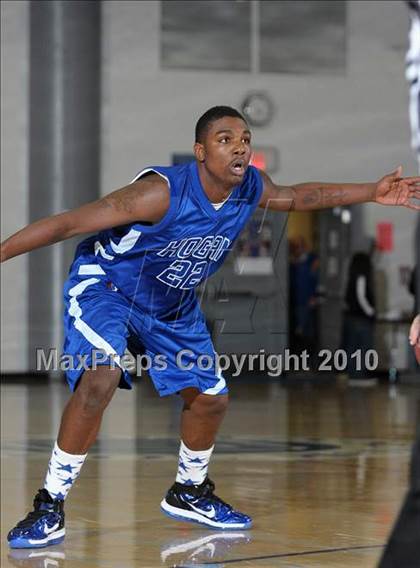Thumbnail 3 in Hogan vs. Nevada Union (Les Curry Invitational) photogallery.