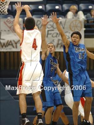 Thumbnail 3 in Santa Fe Christian vs. San Pasqual Academy (SDS D5 Final) photogallery.