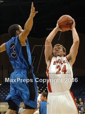 Thumbnail 3 in Santa Fe Christian vs. San Pasqual Academy (SDS D5 Final) photogallery.