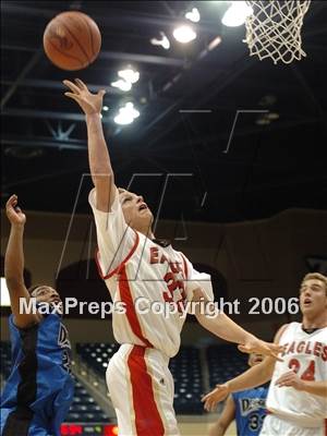 Thumbnail 3 in Santa Fe Christian vs. San Pasqual Academy (SDS D5 Final) photogallery.