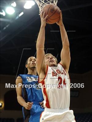 Thumbnail 1 in Santa Fe Christian vs. San Pasqual Academy (SDS D5 Final) photogallery.