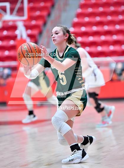 Thumbnail 2 in De Leon vs Valley Mills (UIL 2A Region II Bi-District) photogallery.