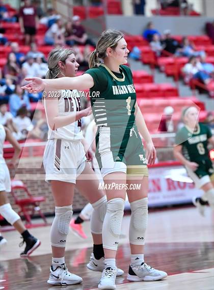 Thumbnail 3 in De Leon vs Valley Mills (UIL 2A Region II Bi-District) photogallery.