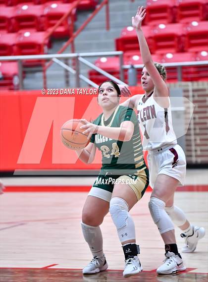 Thumbnail 1 in De Leon vs Valley Mills (UIL 2A Region II Bi-District) photogallery.