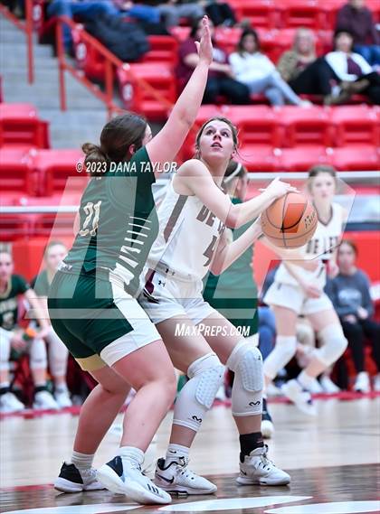 Thumbnail 3 in De Leon vs Valley Mills (UIL 2A Region II Bi-District) photogallery.