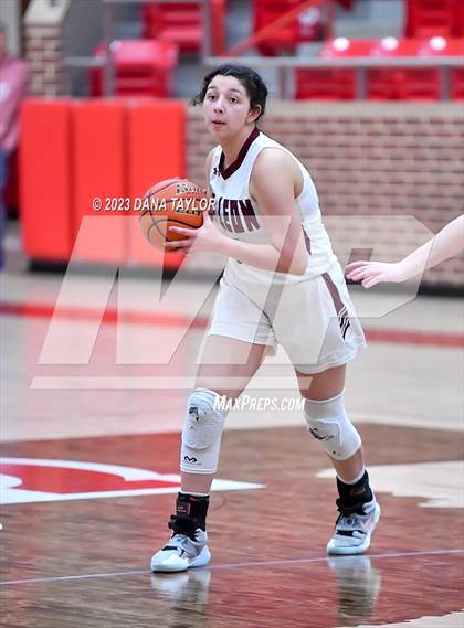 Thumbnail 1 in De Leon vs Valley Mills (UIL 2A Region II Bi-District) photogallery.
