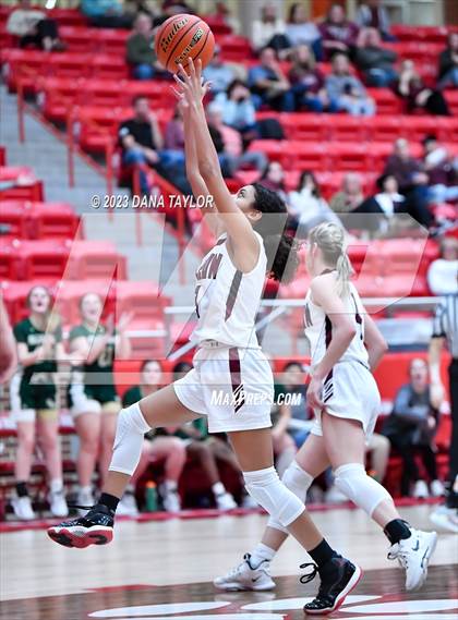 Thumbnail 1 in De Leon vs Valley Mills (UIL 2A Region II Bi-District) photogallery.