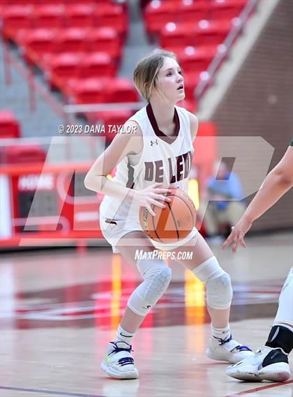 Thumbnail 1 in De Leon vs Valley Mills (UIL 2A Region II Bi-District) photogallery.
