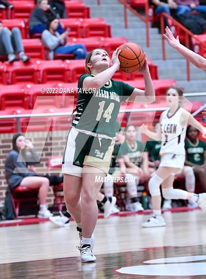 Thumbnail 3 in De Leon vs Valley Mills (UIL 2A Region II Bi-District) photogallery.