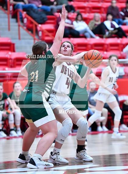 Thumbnail 1 in De Leon vs Valley Mills (UIL 2A Region II Bi-District) photogallery.