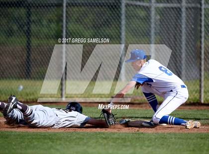Thumbnail 2 in Saint Francis vs. Davis (Boras Classic North) photogallery.