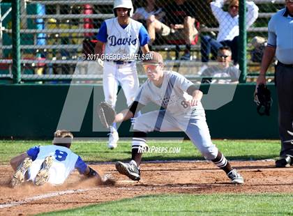 Thumbnail 2 in Saint Francis vs. Davis (Boras Classic North) photogallery.