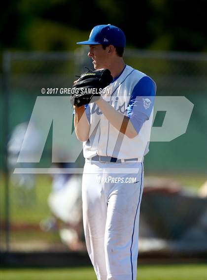 Thumbnail 3 in Saint Francis vs. Davis (Boras Classic North) photogallery.