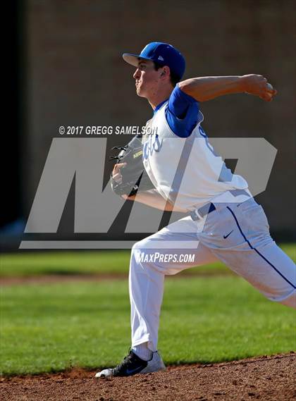 Thumbnail 3 in Saint Francis vs. Davis (Boras Classic North) photogallery.