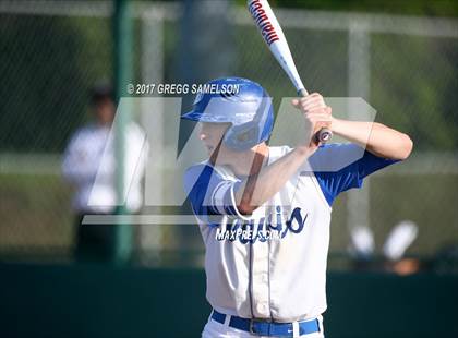Thumbnail 3 in Saint Francis vs. Davis (Boras Classic North) photogallery.