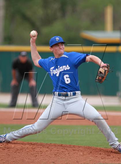 Thumbnail 3 in Arkansas City vs. Andover (KSHSAA 5A Regional Playoff) photogallery.