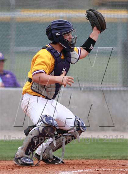 Thumbnail 3 in Arkansas City vs. Andover (KSHSAA 5A Regional Playoff) photogallery.