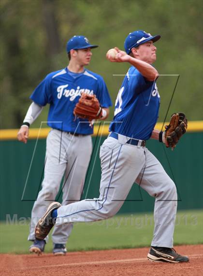 Thumbnail 3 in Arkansas City vs. Andover (KSHSAA 5A Regional Playoff) photogallery.