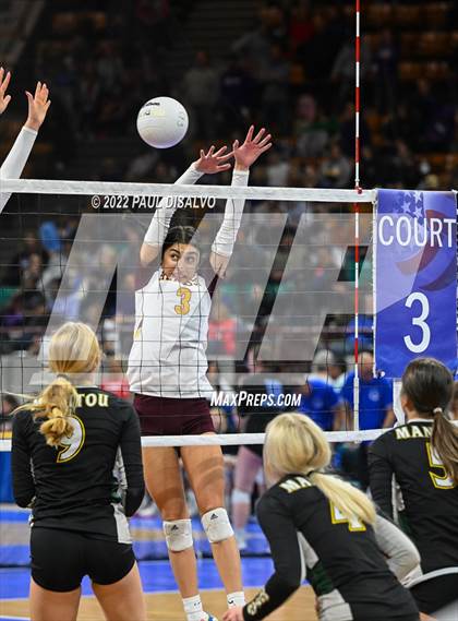 Thumbnail 3 in Alamosa vs. Manitou Springs (CHSAA 3A 1st Round) photogallery.